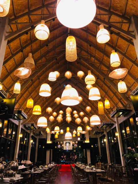 Damnern Pawa Restaurant