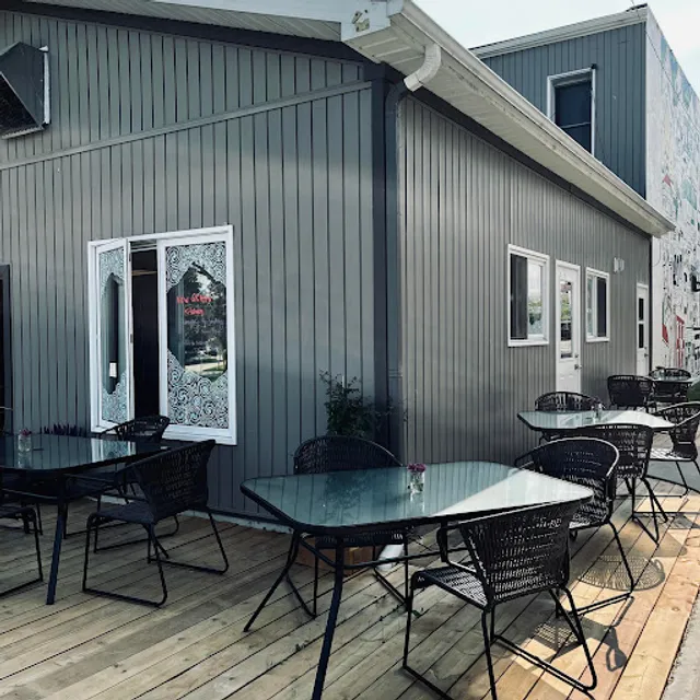 New Grain Artisan Bakery and Kitchen