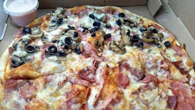 PIZZAS LUPITA altares