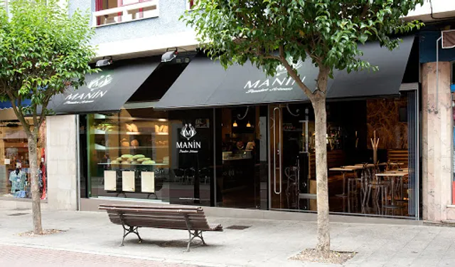 Manín bread store