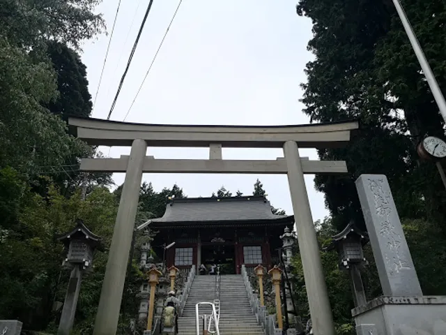 御岳の神代ケヤキ