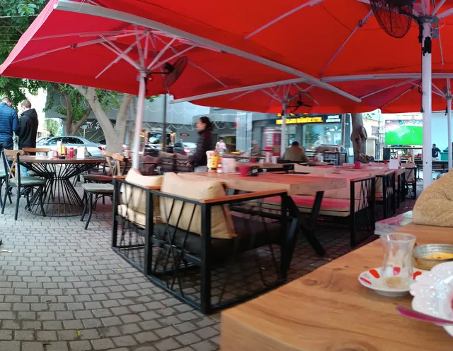 YAHYA USTA Yanar DÖNER