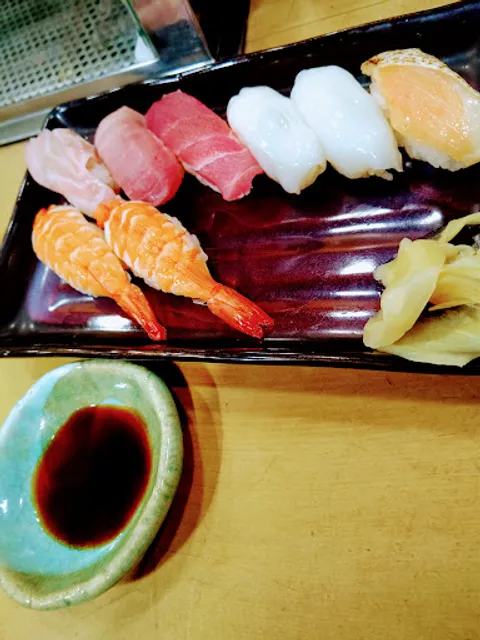 季節料理とすしの店 はる