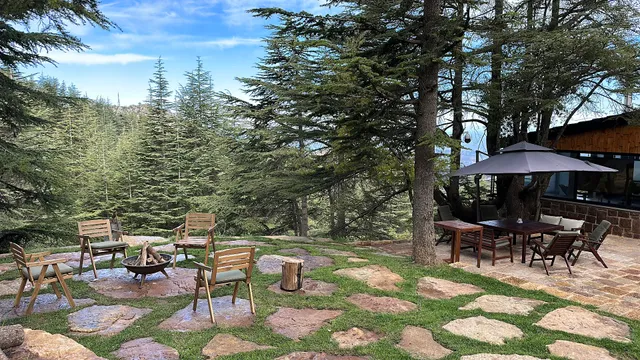 Cedar Scent Guesthouse