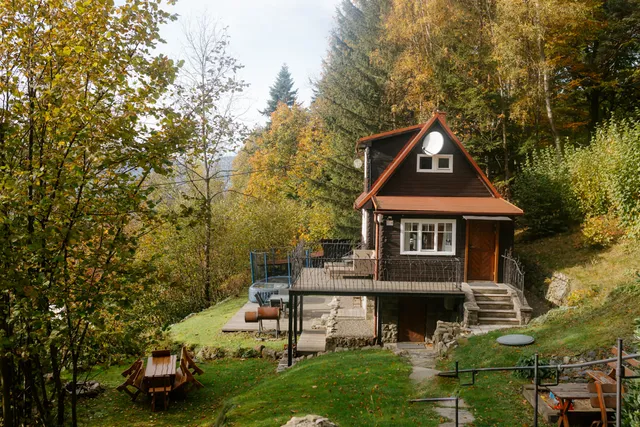 Roubenky na stráni - Chaloupka na stráni