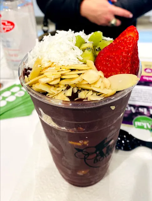 Akai bowl health food smoothie and bowl of Acai