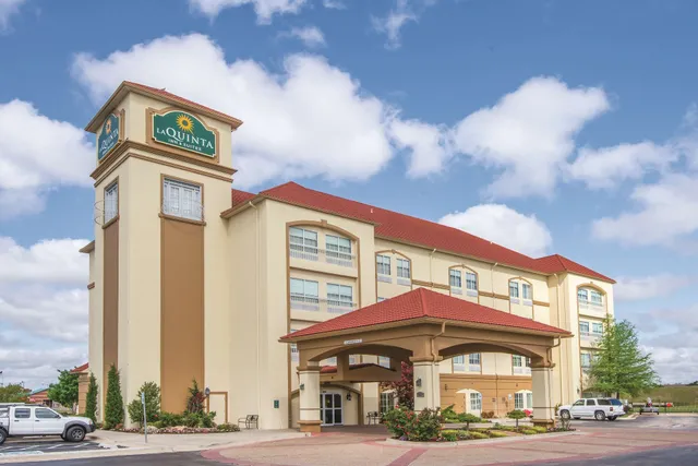 La Quinta Inn & Suites by Wyndham Oklahoma City - Moore