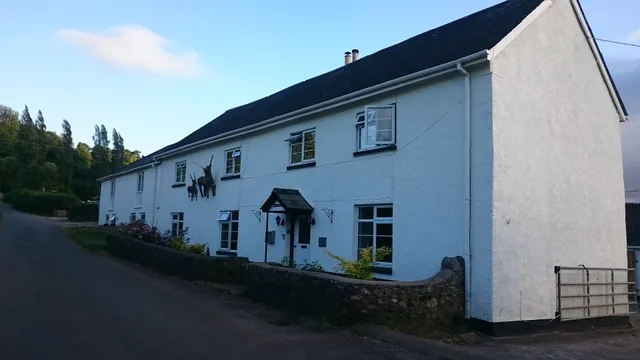 Manor Farm, Daccombe