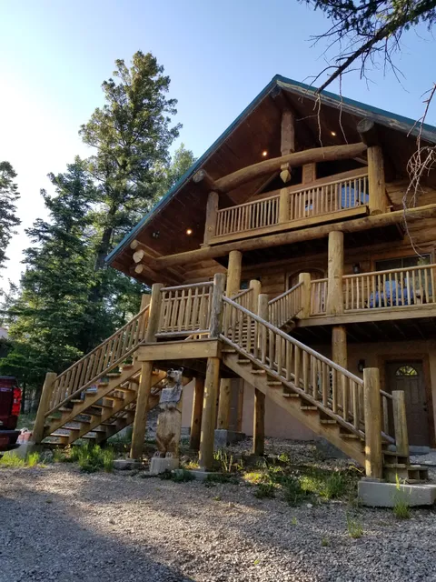 Bear Ridge Log Cabin