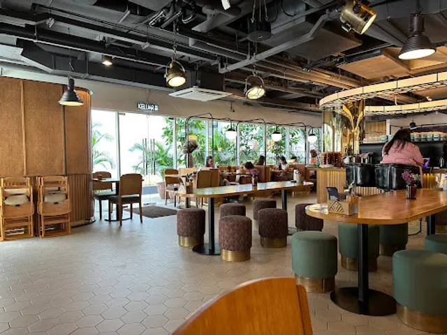 Common Man Coffee Roasters - Kuala Lumpur