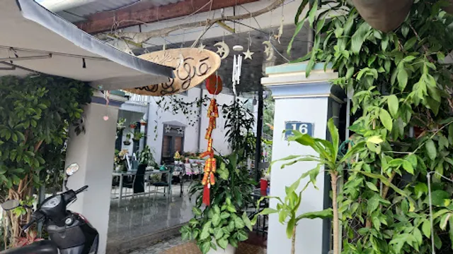 Cà Phê và Cơm VP Chuông Gió