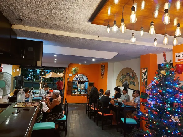 Restaurante-Bar. "La Fonda de la Tulum"