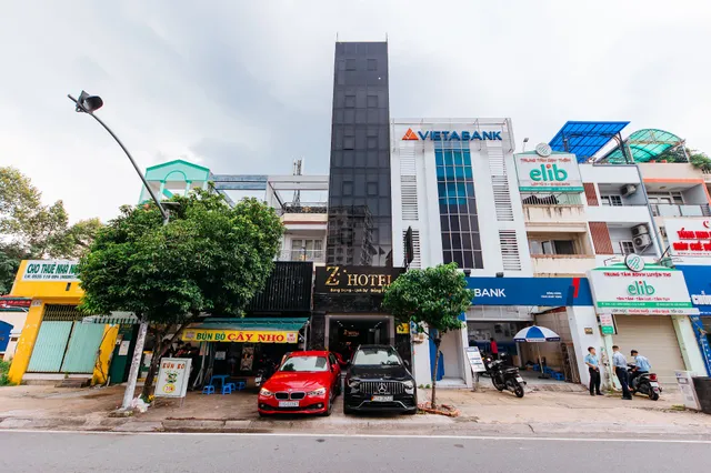 Z Hotel Lạc Long Quân