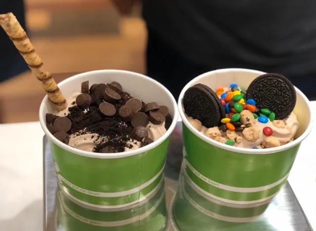 BAZARIA | GELATO & FROZEN YOGURT