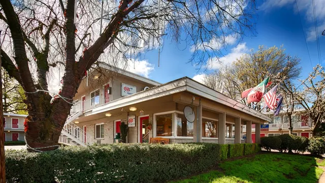 Campus Inn & Suites Eugene Downtown