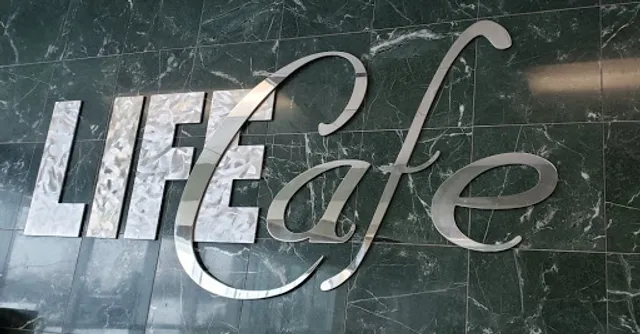 Life Cafe