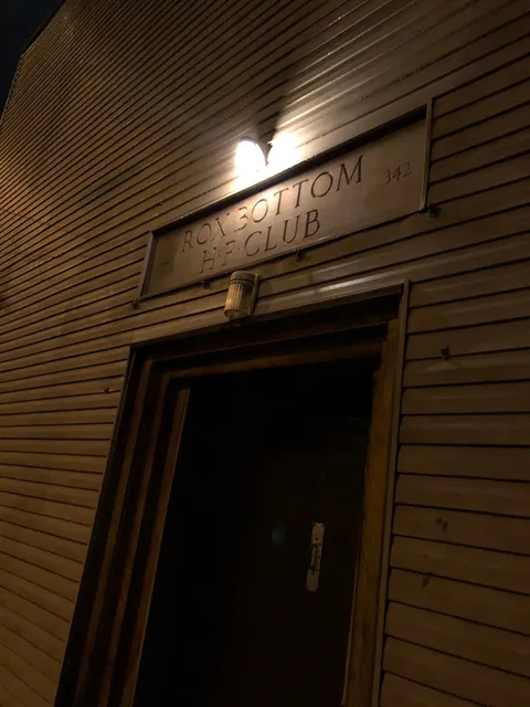 Rox Bottom Hunting & Fishing,bar