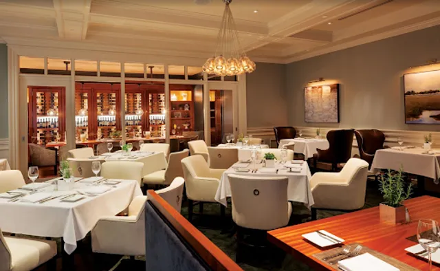 Salt Kitchen & Bar - Wentworth By The Sea