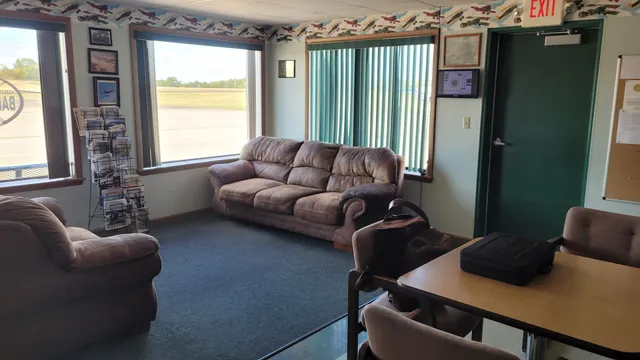 Sullivan Regional Airport-Uuv