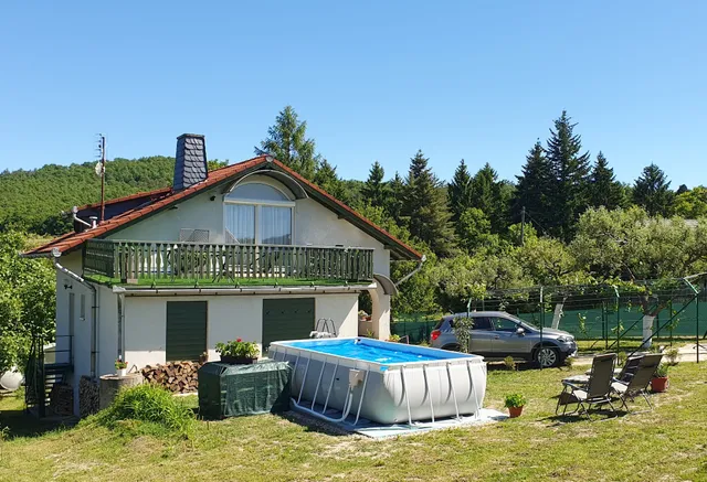 Sziklaszirt Vendégház