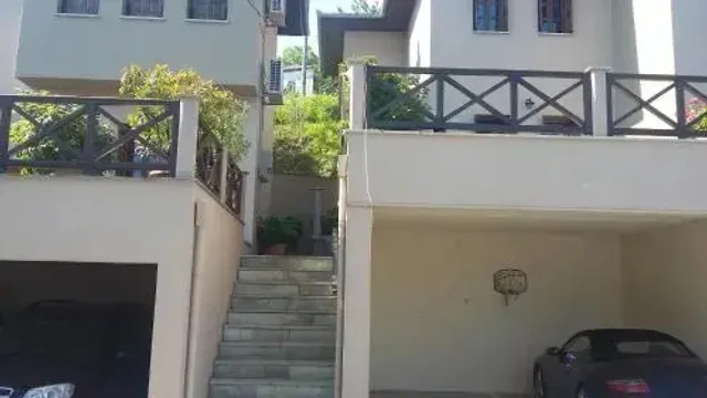 Rinoula's Traditional Houses