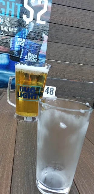 Maddanthony's Bar & Grill