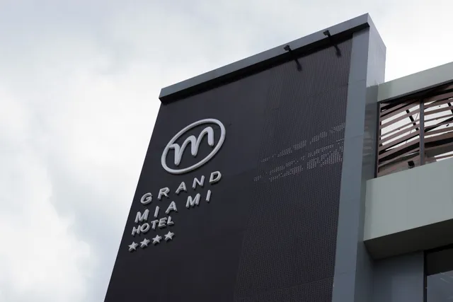 Grand Miami Hotel, Kepanjen