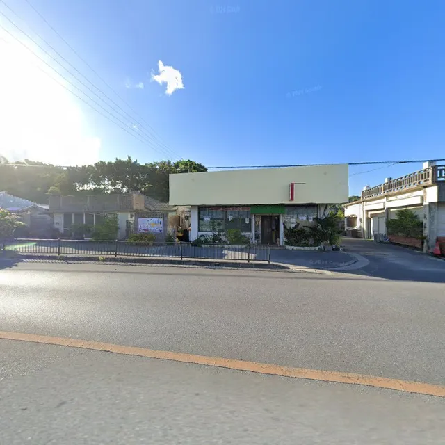 スナック喫茶ルミ