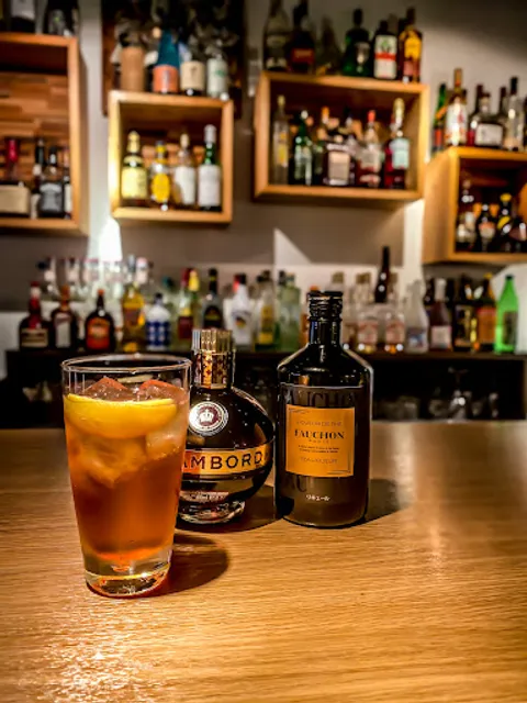 NOODLE＆BAR 6411 上人橋通り