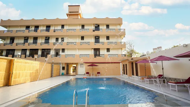 Hotel Neeraj Bhawan - Best Hotel In Rishikesh