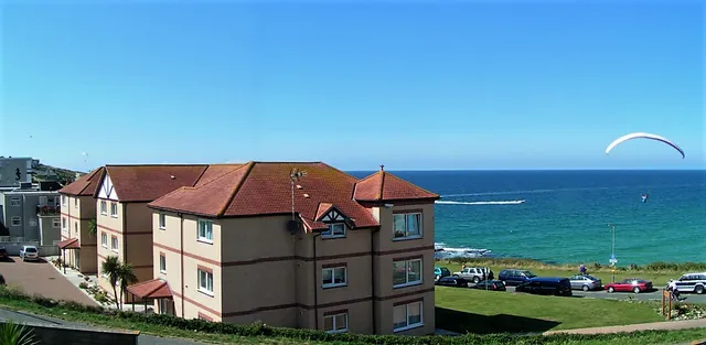 Waters Edge Apartments