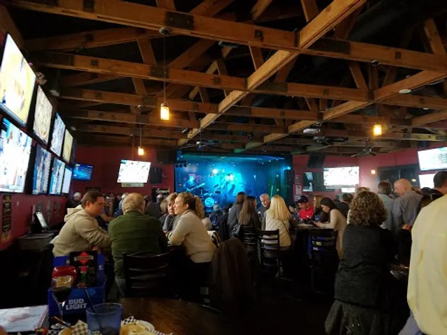 Pastimes Pub & Grill Crosswoods