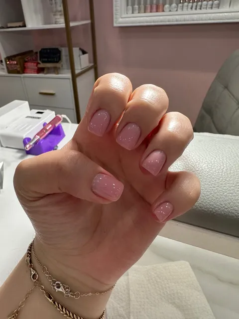Pretty Nena Nails