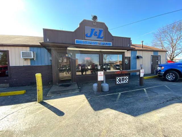 J & L Breakfast House