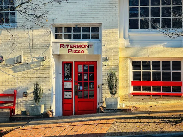 Rivermont Pizza