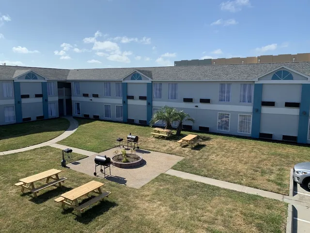 Days Inn by Wyndham Rockport Texas