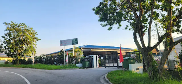 World Farm & Hua Hng Sungei Tengah