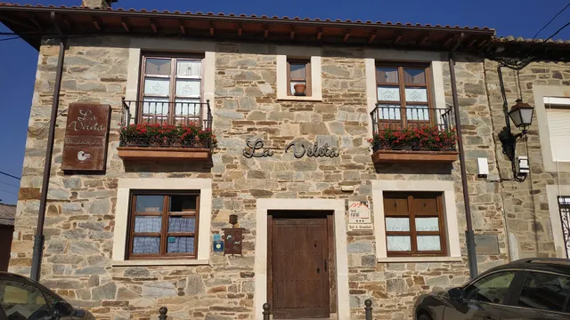 Hotel Rural LA VELETA