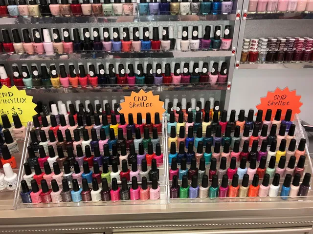 Cani Nails Saline Michigan