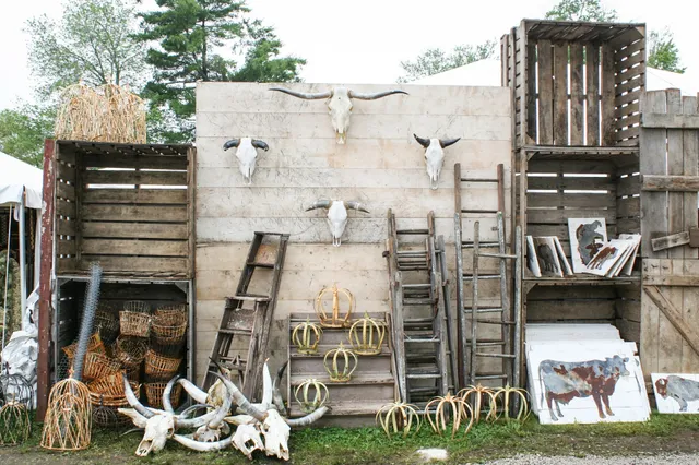 New England Motel Antiques Market