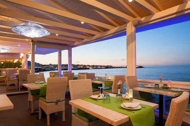 Palmera Seaside Restaurant