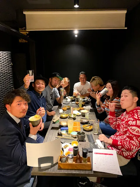 炭火焼き鳥 まる義