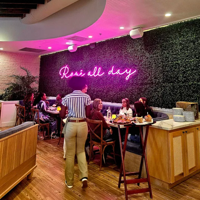 The Hampton Social - Dallas