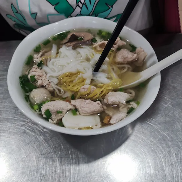 Hủ Tiếu Mì Thập Cẩm