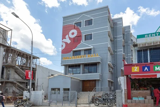 Flagship Kishore Inn Near Pvr Cinemas Skywalk