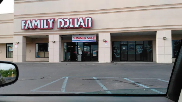 Waterford Town Square Shopping Center