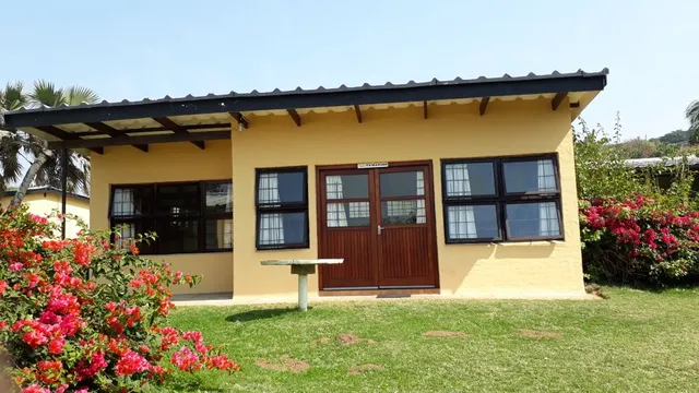 Mini Villas Blythedale Beach