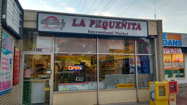 La Pequeñita International Market