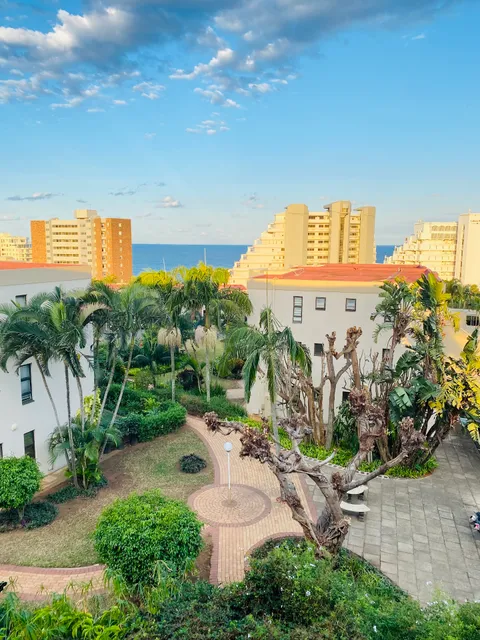 66 The Shades Umhlanga