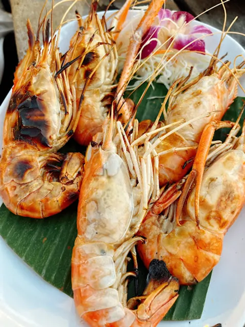 ขนอมซีฟู้ดสาขา1 หาดในเพลา